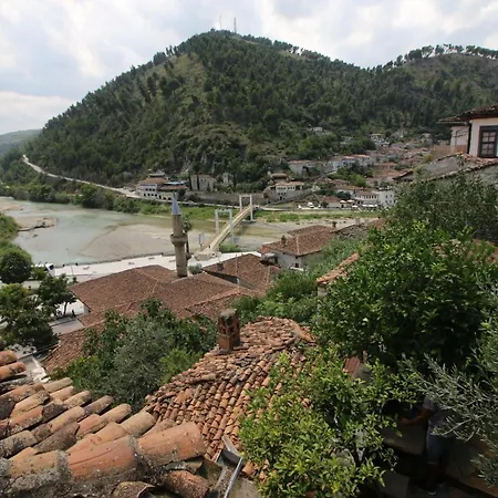 Hotel Nasho Vruho