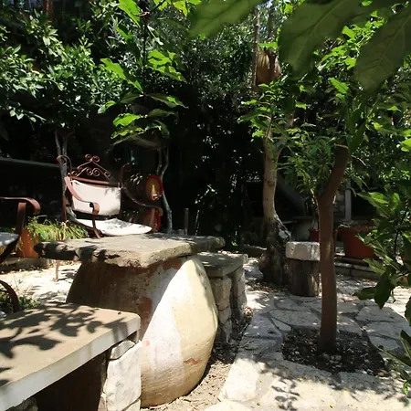 Nasho Vruho Hotel 3*